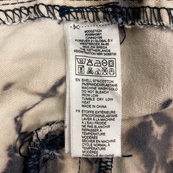 Tie Dye Sailor Premium Denim Jeans by Forever 21 - Size 27 - Picture 4 of 15